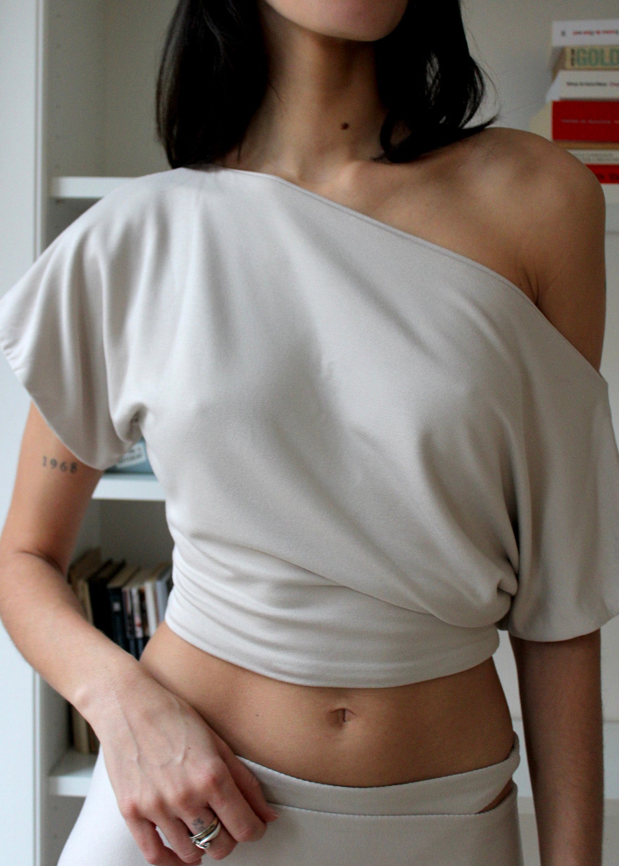 Offshoulder Top Taupe